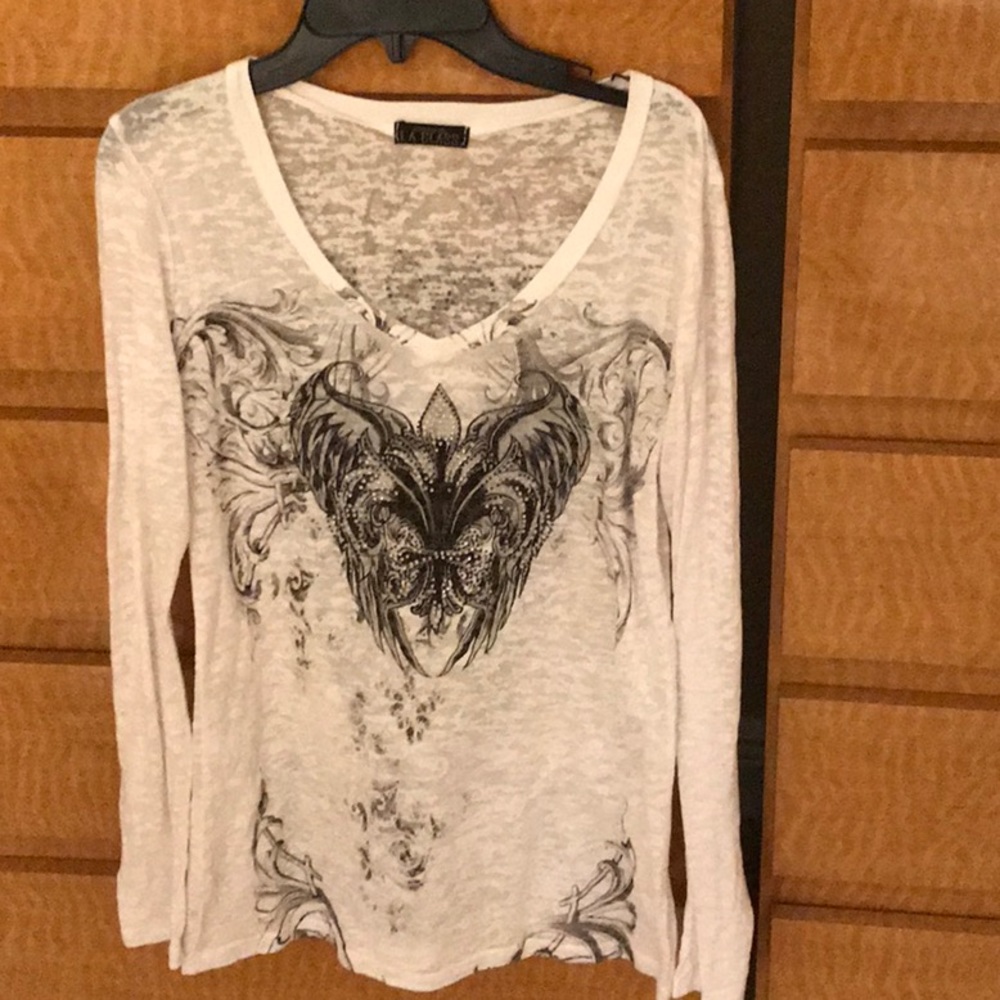 Long sleeve embellished v-neck